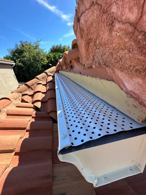 Seamless Gutter Installation